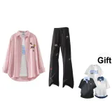 Красная и белая полосатая рубашка + черные повседневные штаны (в комплекте с случайной футболкой с принтом)