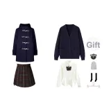 Темно-синий шерстяной пальто + темно-синий кардиган + белая длинная рубашка + с утяжкой на талии + галстуки-бабочки, значок, носки до икры, пылезащитный чехол, вешалка