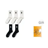 5 пар (3 белых + 2 черных)