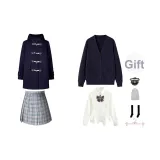 Темно-синий шерстяной пальто + темно-синий кардиган + белая длинная рубашка + маленькая пледовая короткая юбка + бейдж с бабочкой + носки до икры + пылезащитный чехол + вешалка