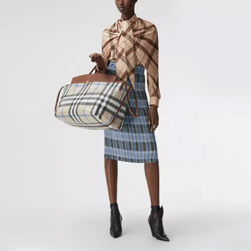 Burberry Желтые Женские Рубашки