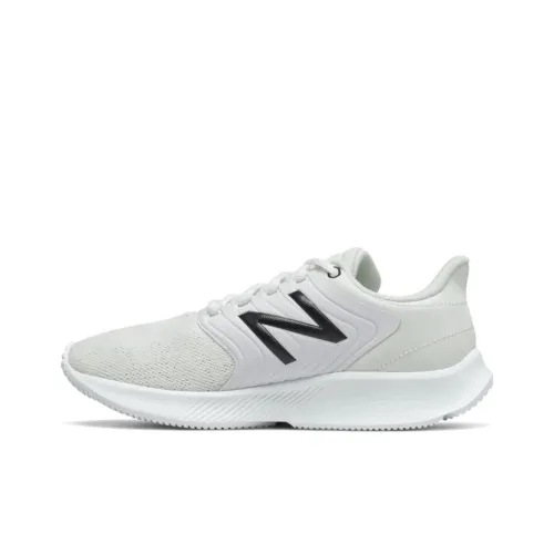 New Balance NB 68 Low Топ Беговые кроссовки Женские Белый Черный