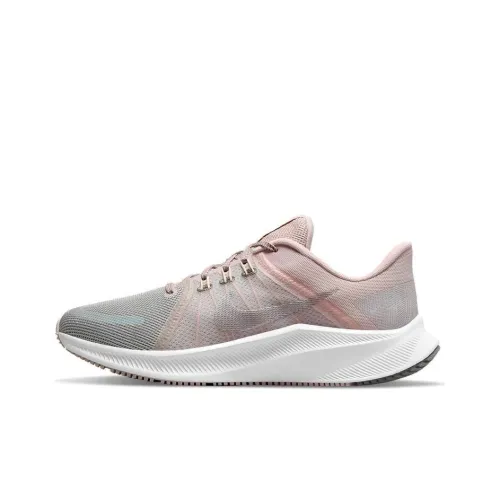 Nike Quest 4 Амортизация Противоскользящий Дышащий Низкий верх Беговые кроссовки для женщин Розовый Серый