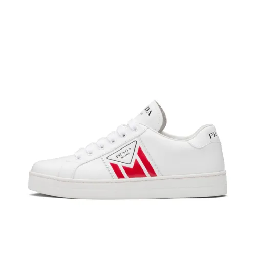 PRADA Низкие кроссовки для скейтбординга Женские Белые