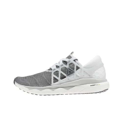 Reebok Беговые кроссовки Low Топ Женские