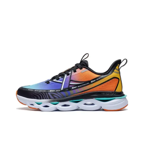 XTEP Cushioning Spin PRO Беговые кроссовки Низкий Топ Мужской