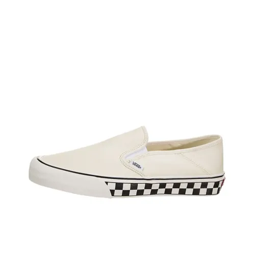VANS Slip On Series Classic SF Low Skateboard Shoes Unisex White