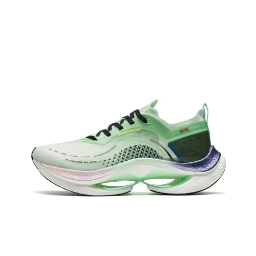 XTEP Амортизация Spin PRO Шок Absorbers Противоскользящие Устойчивые к износу Низкий Топ Беговые кроссовки Мужские Зеленый Бежевый