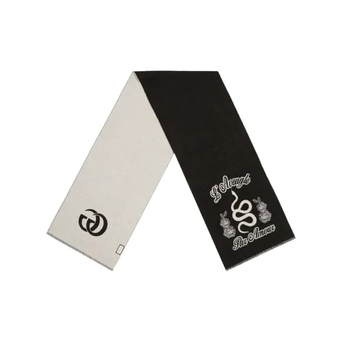 GUCCI Шарфы из шерсти для унисекса