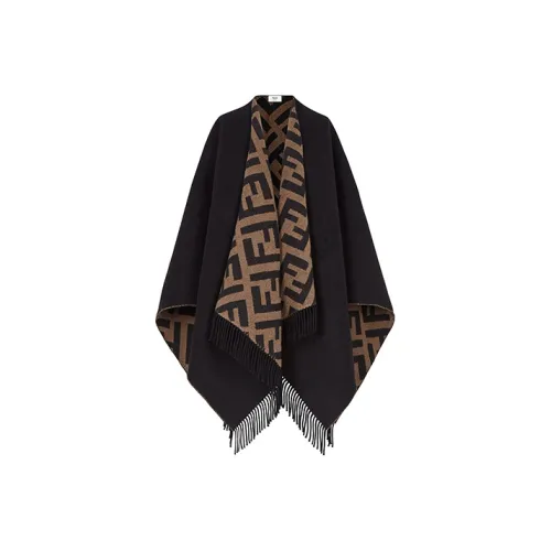 FENDI Вязаные шарфы Женские