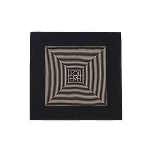 TOTEME Шелковые шарфы Черный Женские