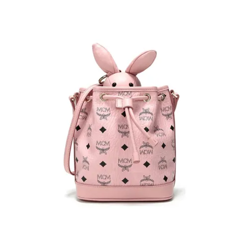 MCM Сумка через плечо из кожи женская розовая монограмма
