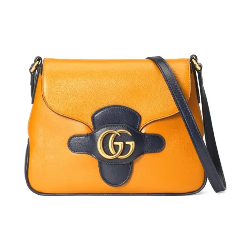 GUCCI Сумки через плечо Женские