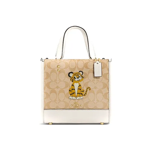 COACH Dempsey Клатчи Женские