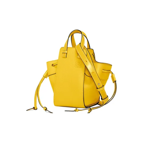 LOEWE Hammock Мягкий с рельефом Телячья кожа Hammock Сумка Сумка Сумка через плечо Сумка через плечо Мини Женская Желтая