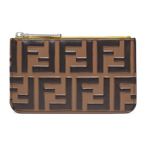 FENDI Женские клатчи