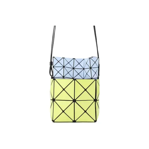 ISSEY MIYAKE Сумки через плечо Женские