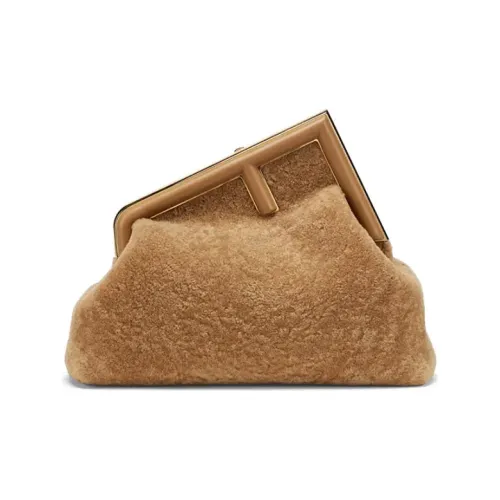 Fendi First Сумки через плечо Женские