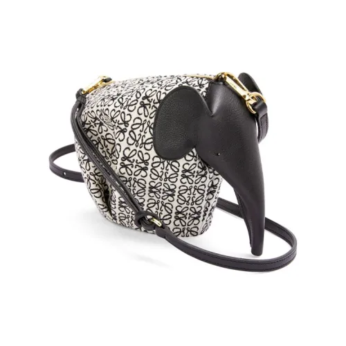 LOEWE Anagram Женские Клатчи