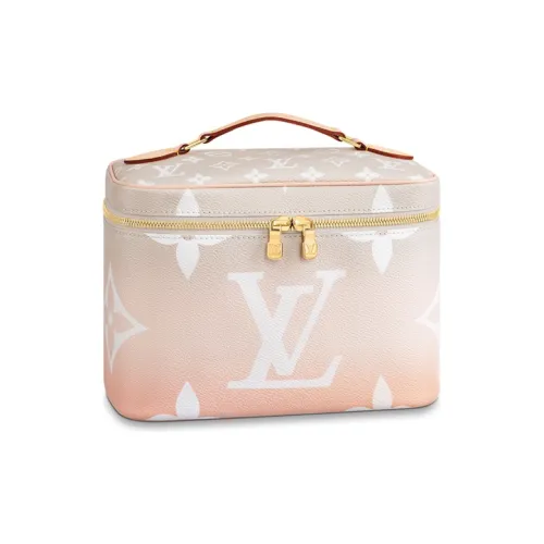 LOUIS VUITTON Холст Makeup Bag Сумка Маленькая Женская Mist Розовый