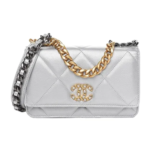 CHANEL 19BagWOC Овчина Сумка Сумка через плечо Сумка через плечо Women's Silver Серый