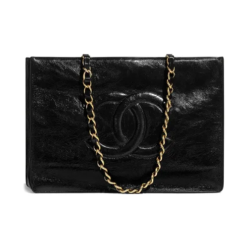 CHANEL Сумки через плечо Женские