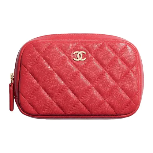 CHANEL С рельефом Тисненый Телячья кожа и Металл Клатч Женские Красный