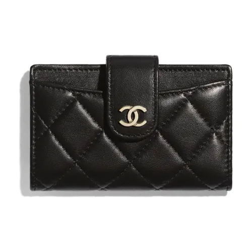 CHANEL Женские кошельки