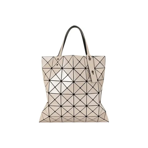 ISSEY MIYAKE Клатчи Женские
