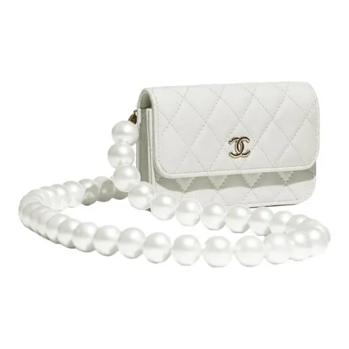 CHANEL Сумки через плечо Женские