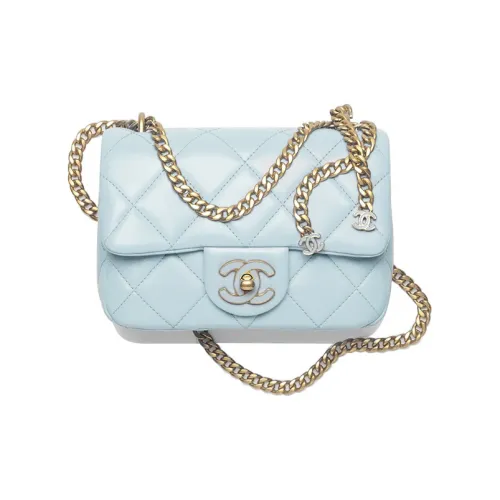 CHANEL Сумки через плечо Женские