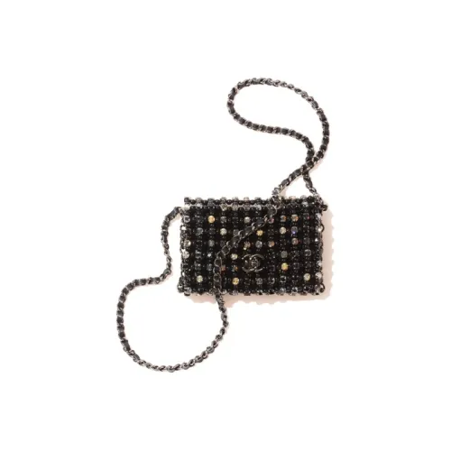 CHANEL Сумки через плечо Женские