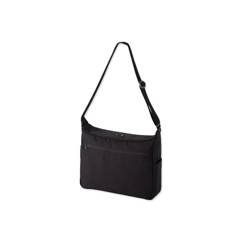 UNIQLO Полиэстер Сумка через плечо Стандартная Унисекс Черная