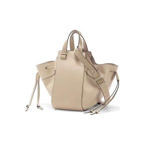 LOEWE Hammock Сумки Женские