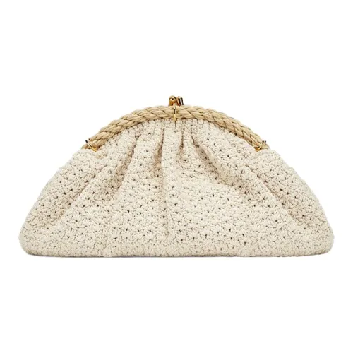 FENDI Женские клатчи