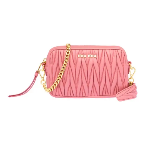 MIU MIU Matelassé Овчина Camera Сумка Сумка через плечо Женская Розовая