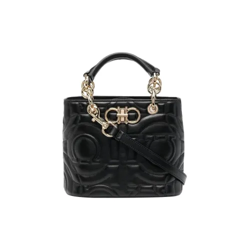 FERRAGAMO GANCINI Сумка через плечо из коровьей кожи сумка обычная женская черная