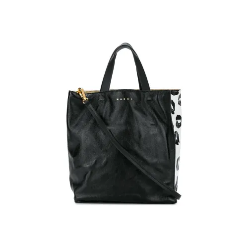 MARNI Сумка из коровьей кожи женская черная