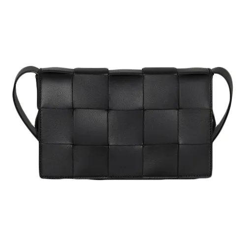 Bottega Veneta CASSETTE Сумки через плечо Женские