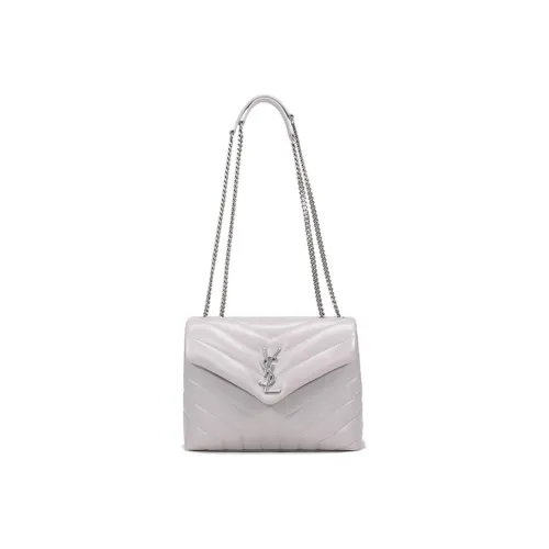 SAINT LAURENT Кожаная сумка на плечо с цепью обычного размера маленькая женская светло-серого цвета