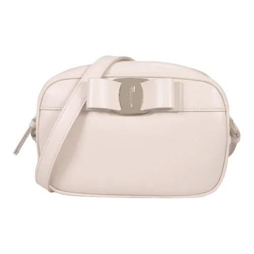 FERRAGAMO Корова Кожа Camera Сумка Сумка через плечо Женская Экрю