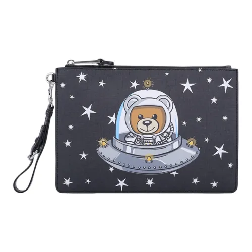 MOSCHINO Клатчи Унисекс