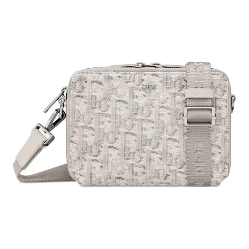 DIOR Сумки через плечо Унисекс
