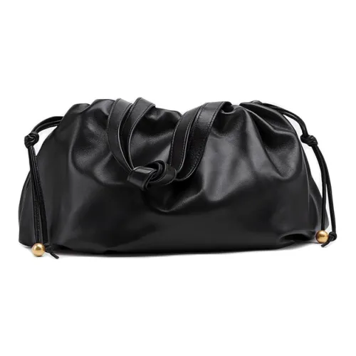 Bottega Veneta Сумка через плечо из телячьей кожи клатч среднего размера женский черный