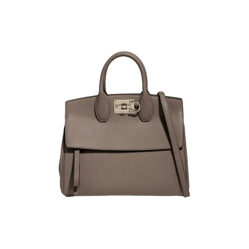 FERRAGAMO Studio Корова Крупнозернистая текстура Портативная Сумка через плечо Сумка на плечо Маленькая Женская Бежевая