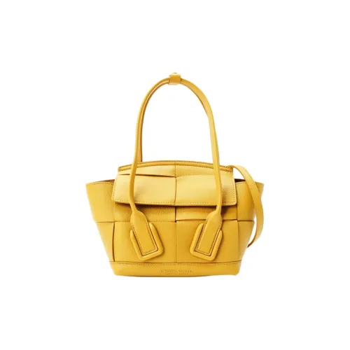 Bottega Veneta Arco Овечья шкура Bow and crossbow Сумка Сумка Мини Женские Желтый