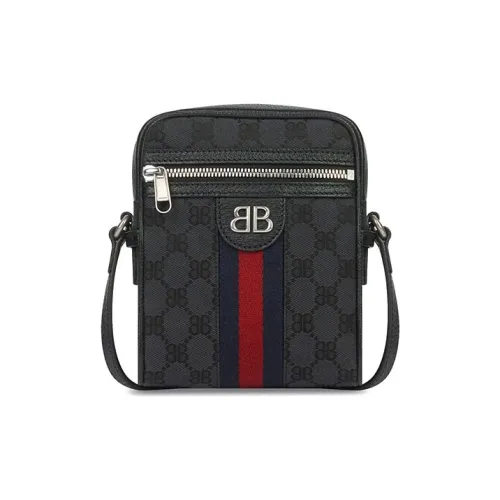 BALENCIAGA Сумки через плечо Женские