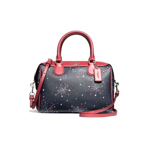 COACH Bennett Клатчи Женские