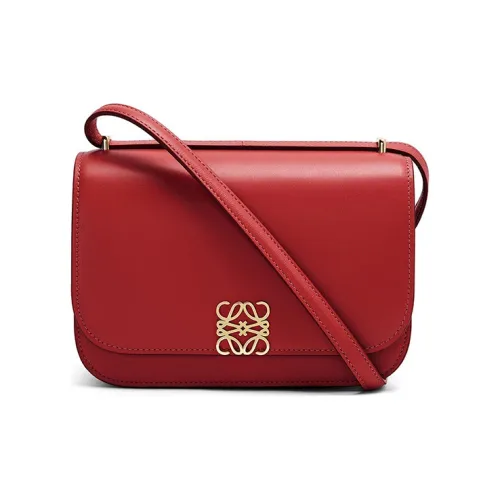 LOEWE Goya Silk Calfskin Crossbody Clutch Small Women's Red LOEWE Goya Шелк Телячья кожа Через плечо Клатч Маленький Женский Красный
