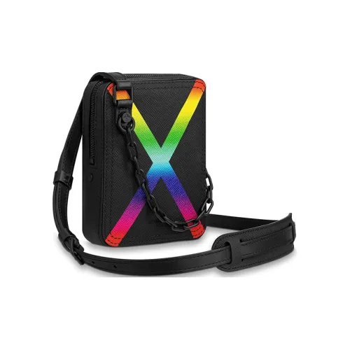 LOUIS VUITTON Сумка через плечо из кожи мужская